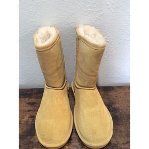 BEARPAW Size 9 VNC Womens Boots